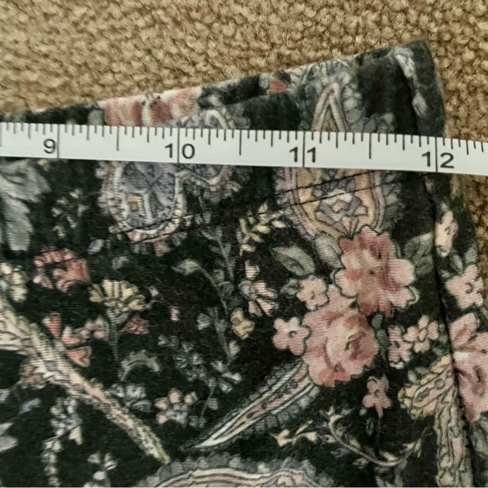 Novella Royale Midnight Rose Janis Bells, Size Small, Rare Print! - Picture 12 of 12